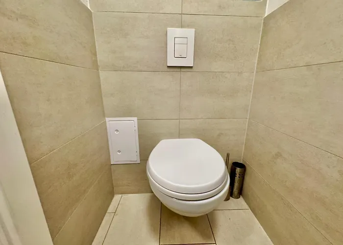 Modern 2 Bedroom With Free Parking Vienne