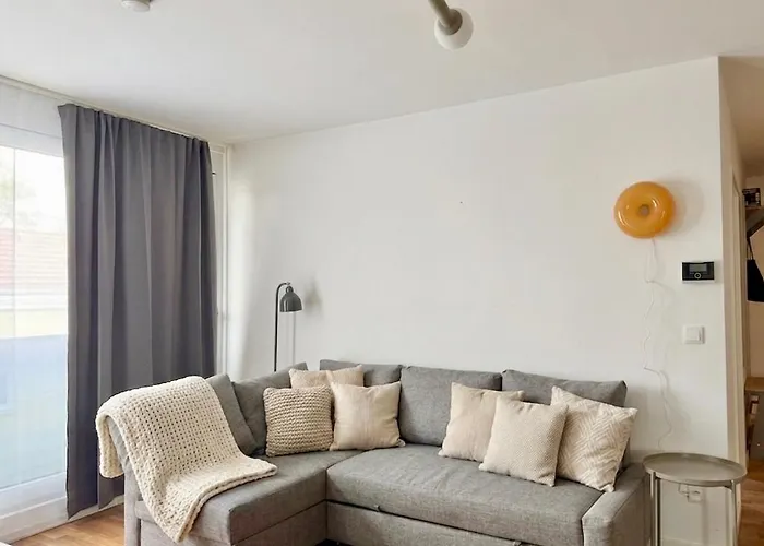 Modern 2 Bedroom With Free Parking Appartement Vienne