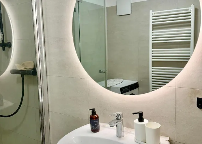 Modern 2 Bedroom With Free Parking * Vienne