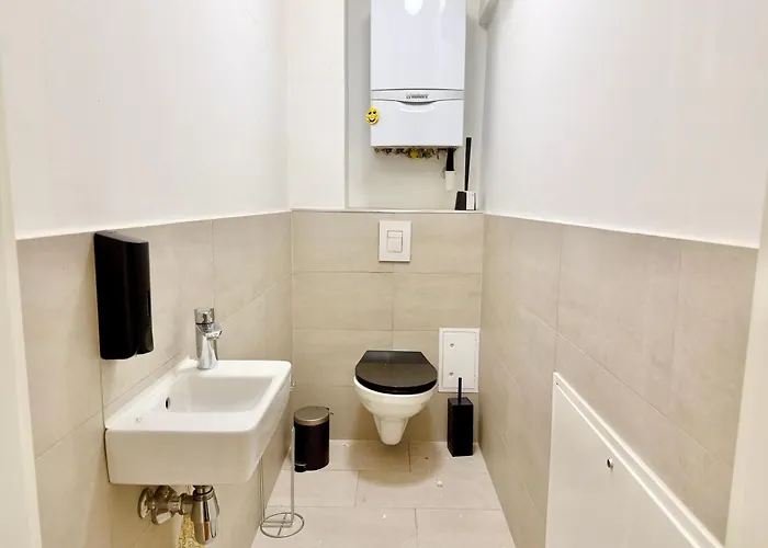 Modern 2 Bedroom With Free Parking Appartement Vienne