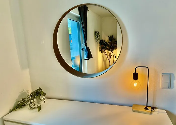 Appartement Modern 2 Bedroom With Free Parking *